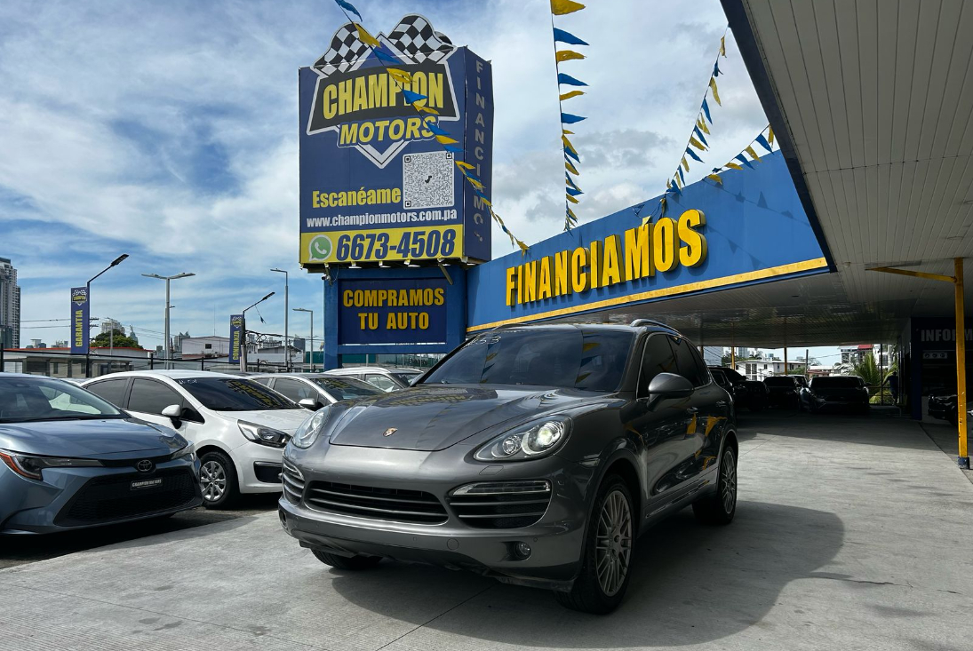 Porsche Cayenne 2012 (2012)