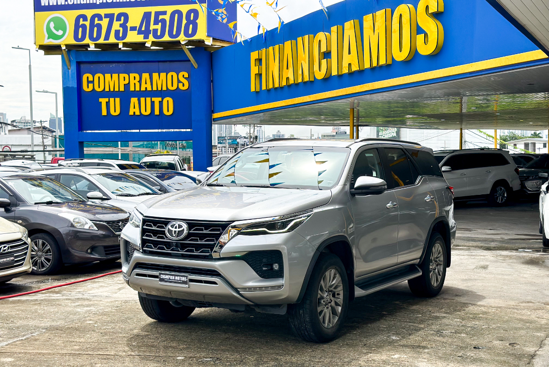 Toyota Fortuner SRV 2022