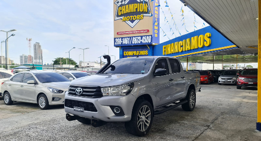 Toyota Hilux  2016