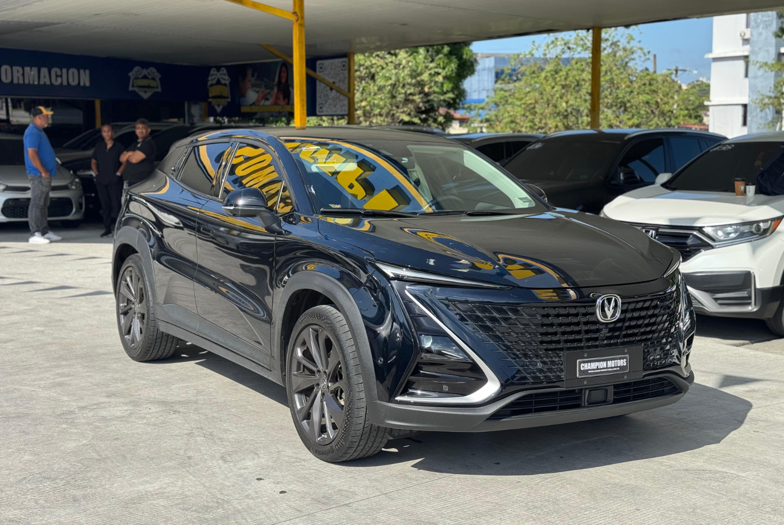 Changan UNI-T 2023 Automático color Negro, Imagen #3