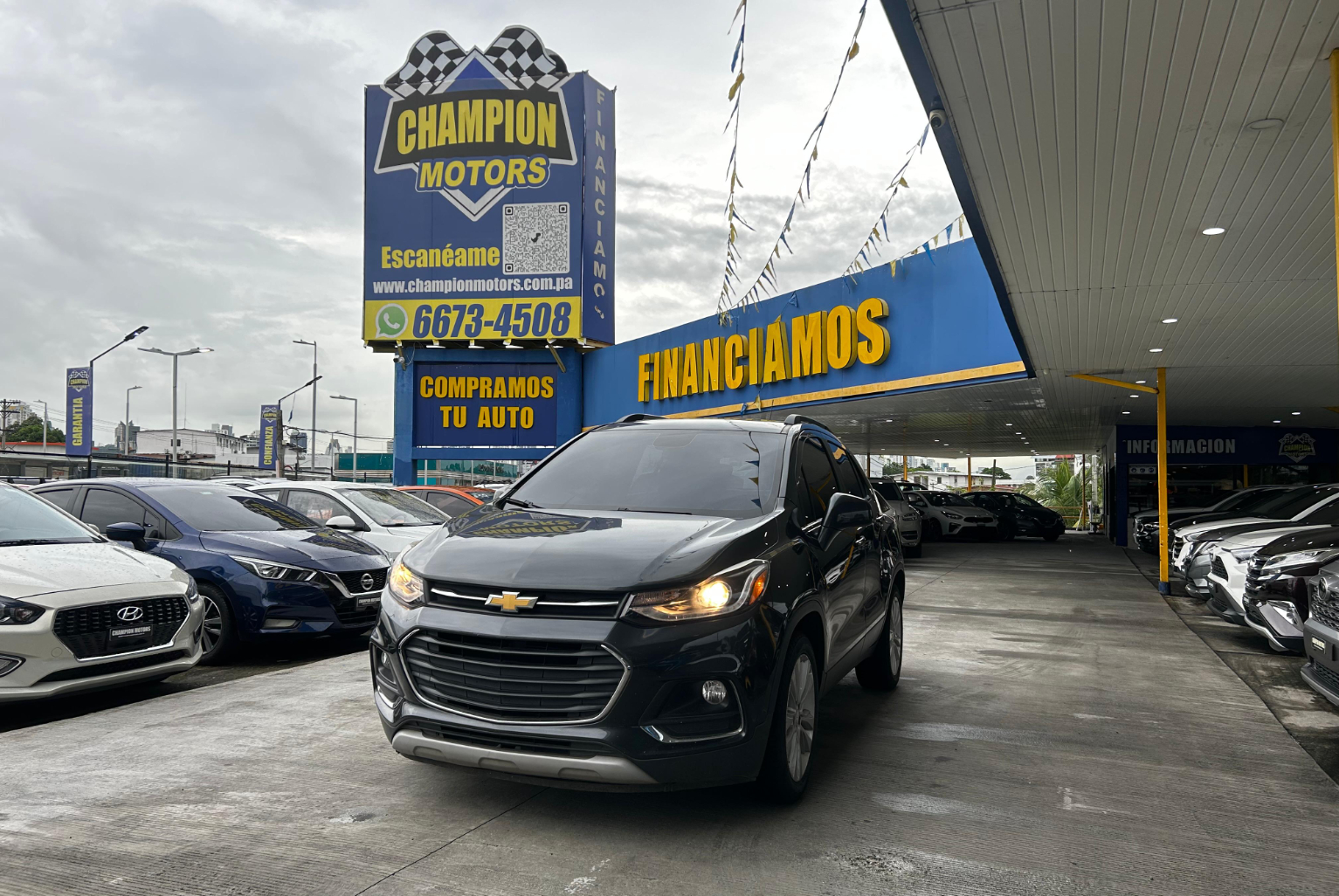 Chevrolet Trax 2018 Automático color Gris, Imagen #1