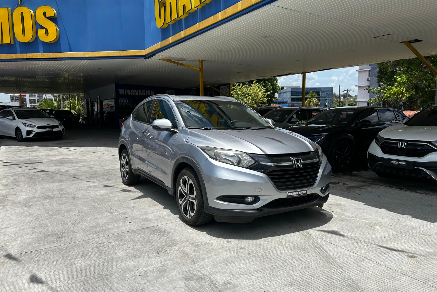 Honda HR-V 2018 Automático color Plateado, Imagen #3