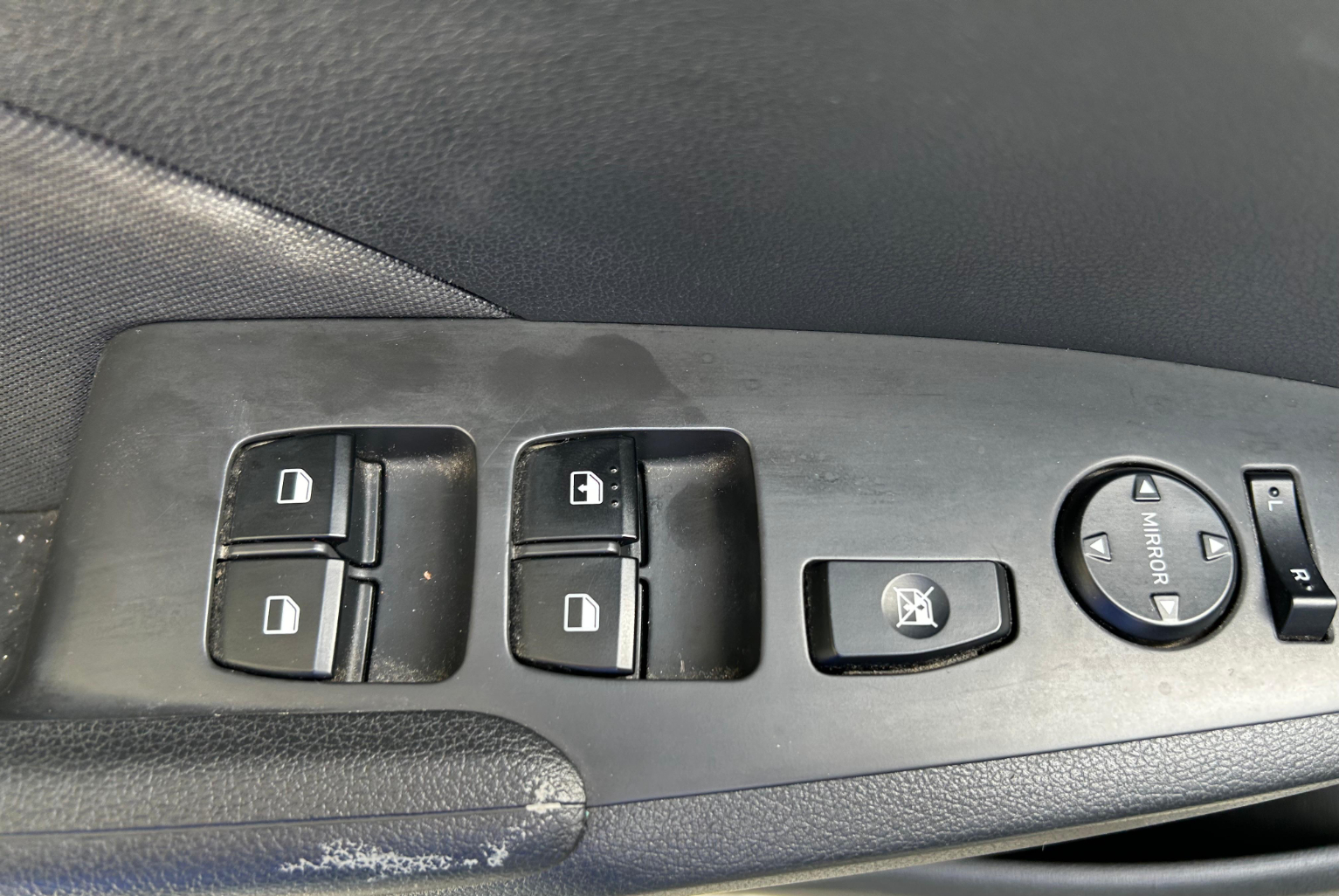 Hyundai Accent 2019 Manual color Plateado, Imagen #11