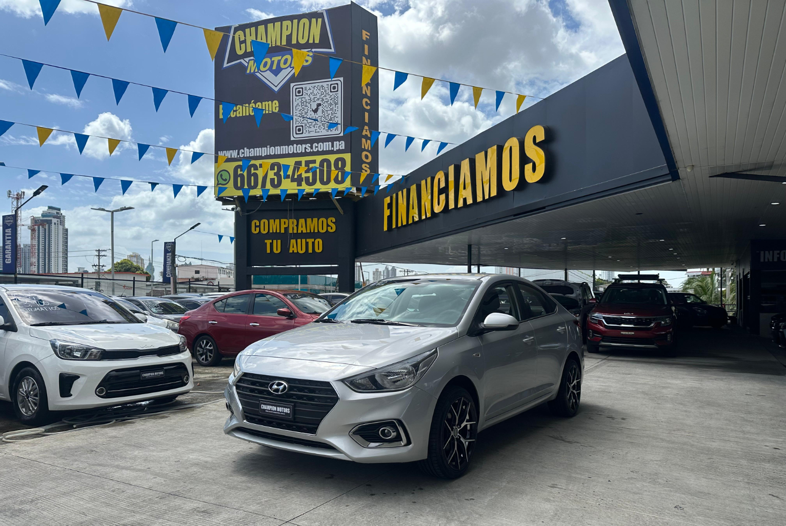 Hyundai Accent 2019 Automático color Plateado, Imagen #1