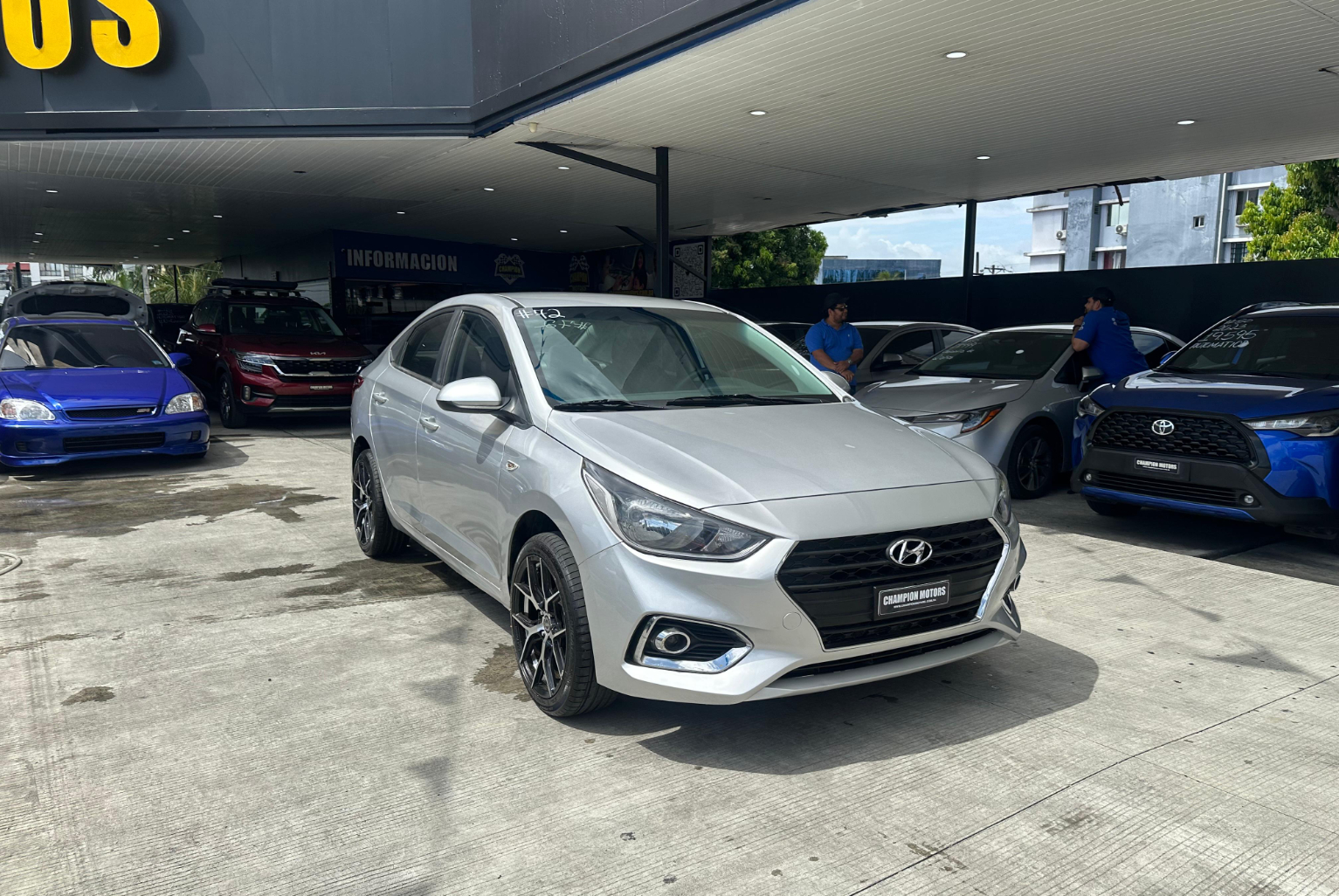Hyundai Accent 2019 Automático color Plateado, Imagen #3