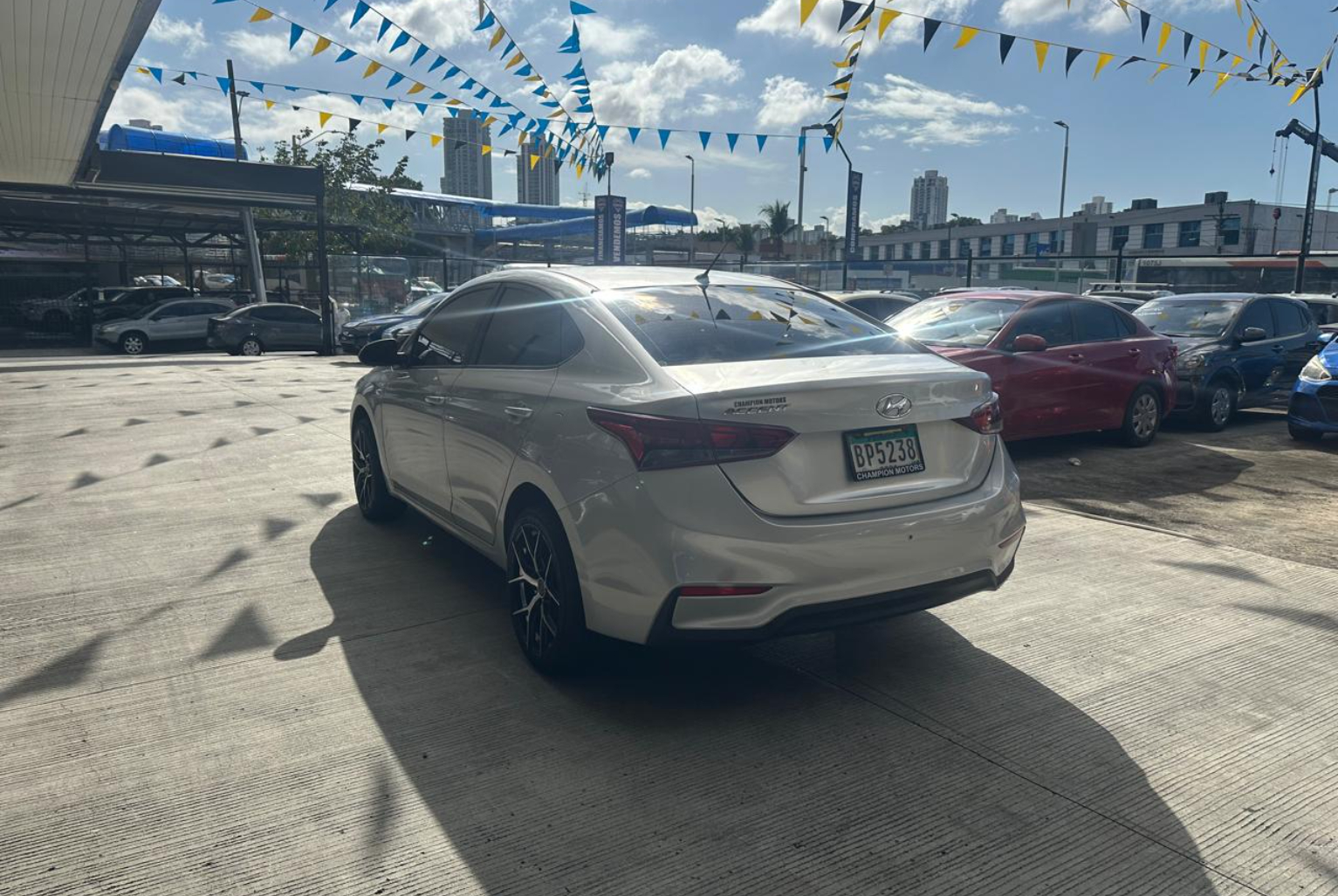 Hyundai Accent 2019 Automático color Plateado, Imagen #6