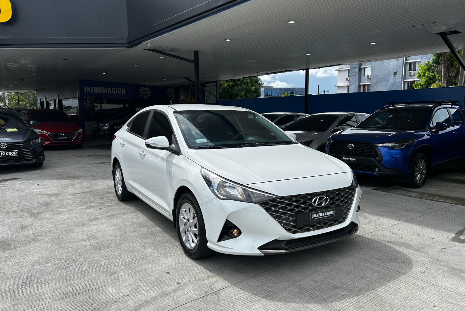 Hyundai Accent 2022 Automático color Blanco, Imagen #3