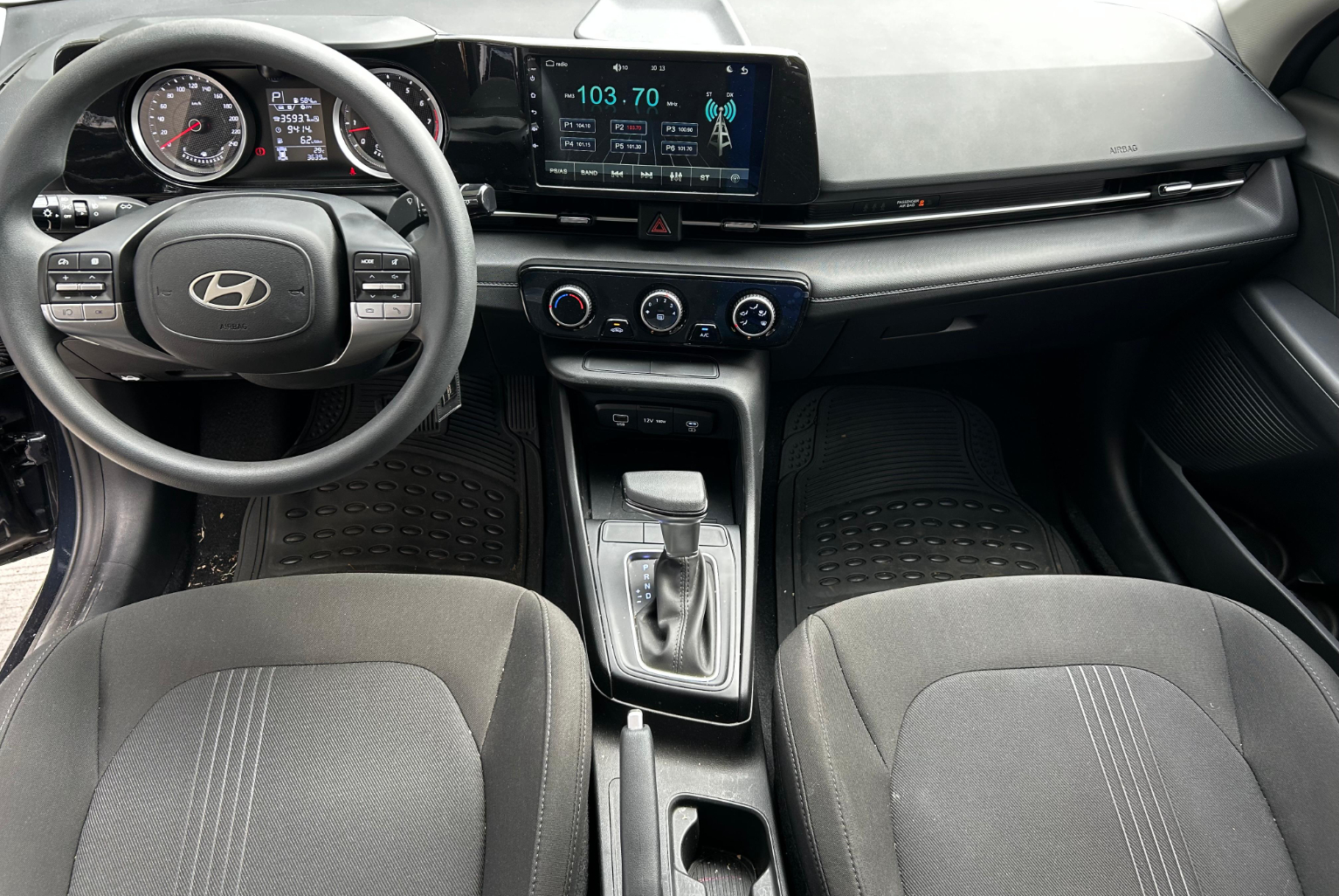 Hyundai Accent 2026 Automático color Azul Oscuro, Imagen #9