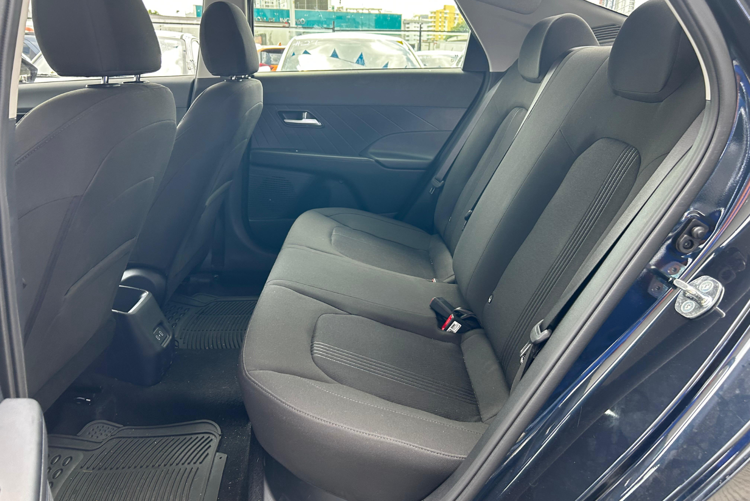 Hyundai Accent 2026 Automático color Azul Oscuro, Imagen #10