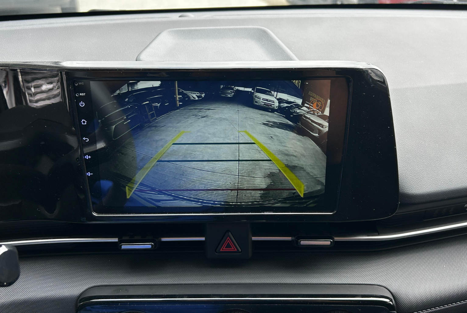 Hyundai Accent 2026 Automático color Azul Oscuro, Imagen #13