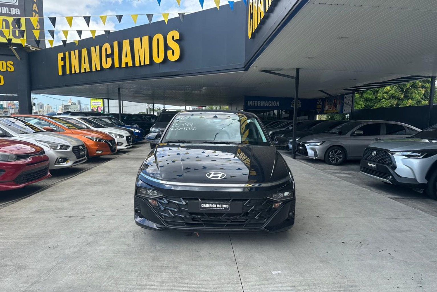 Hyundai Accent 2026 Automático color Azul, Imagen #2