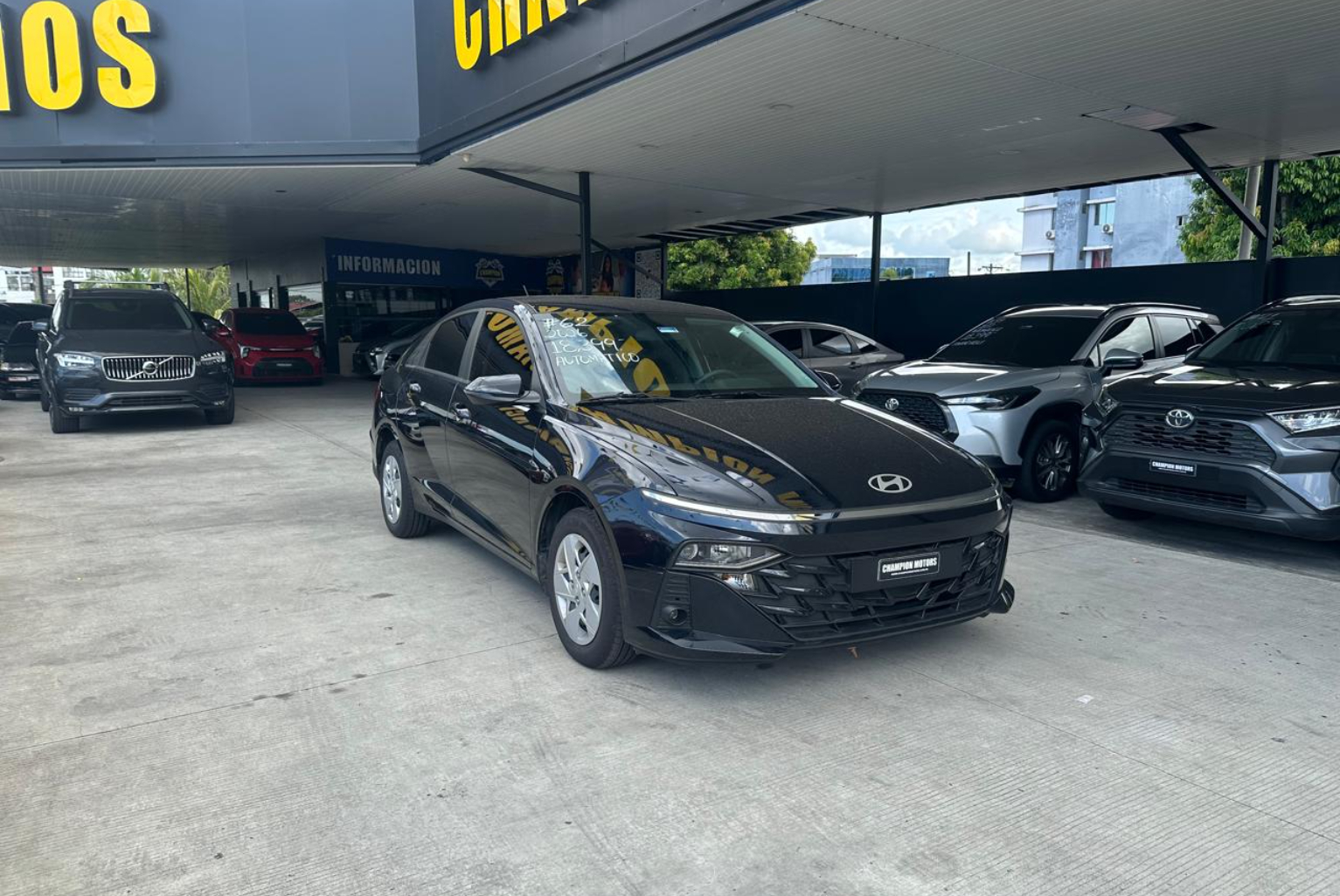 Hyundai Accent 2026 Automático color Azul, Imagen #3