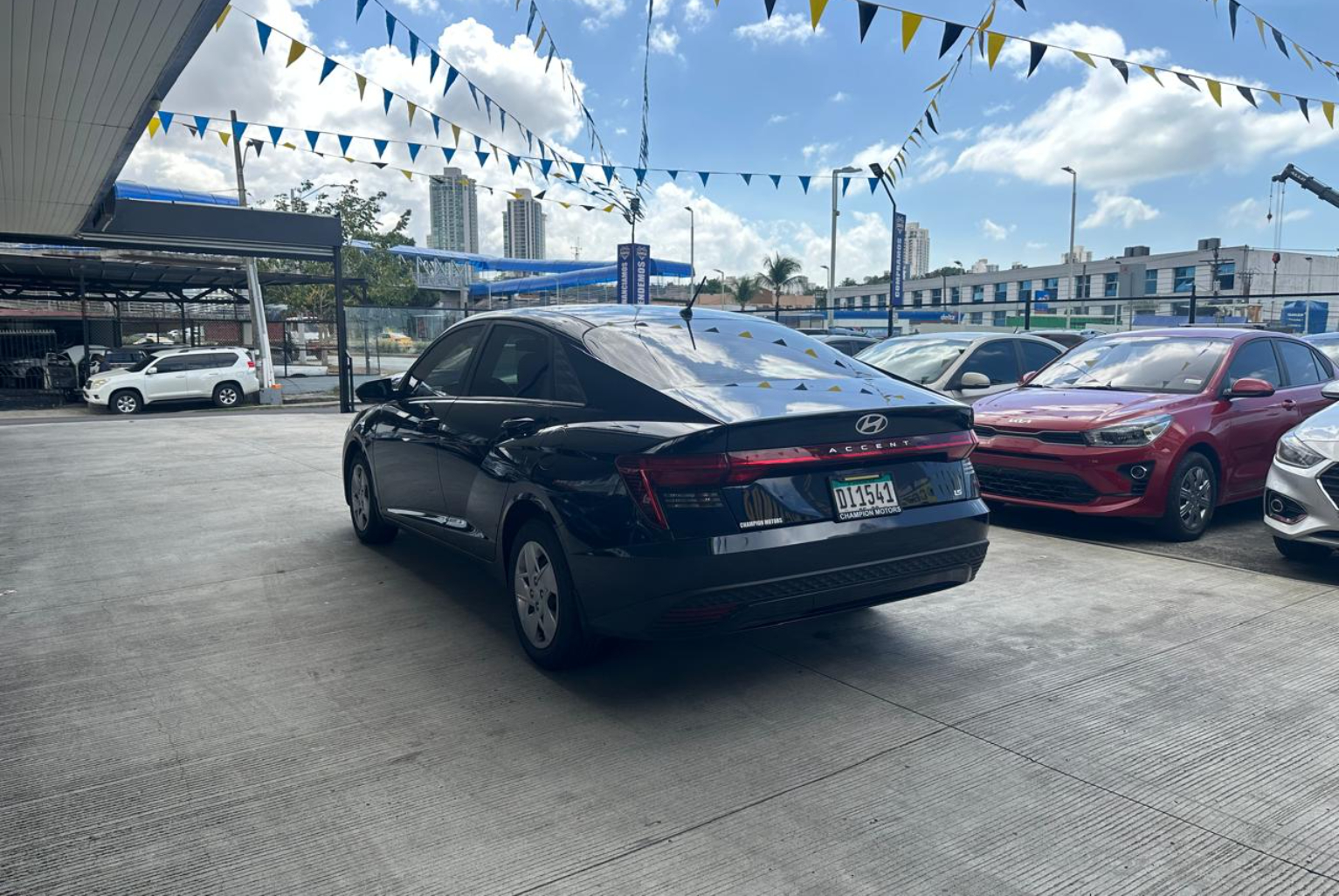 Hyundai Accent 2026 Automático color Azul, Imagen #6