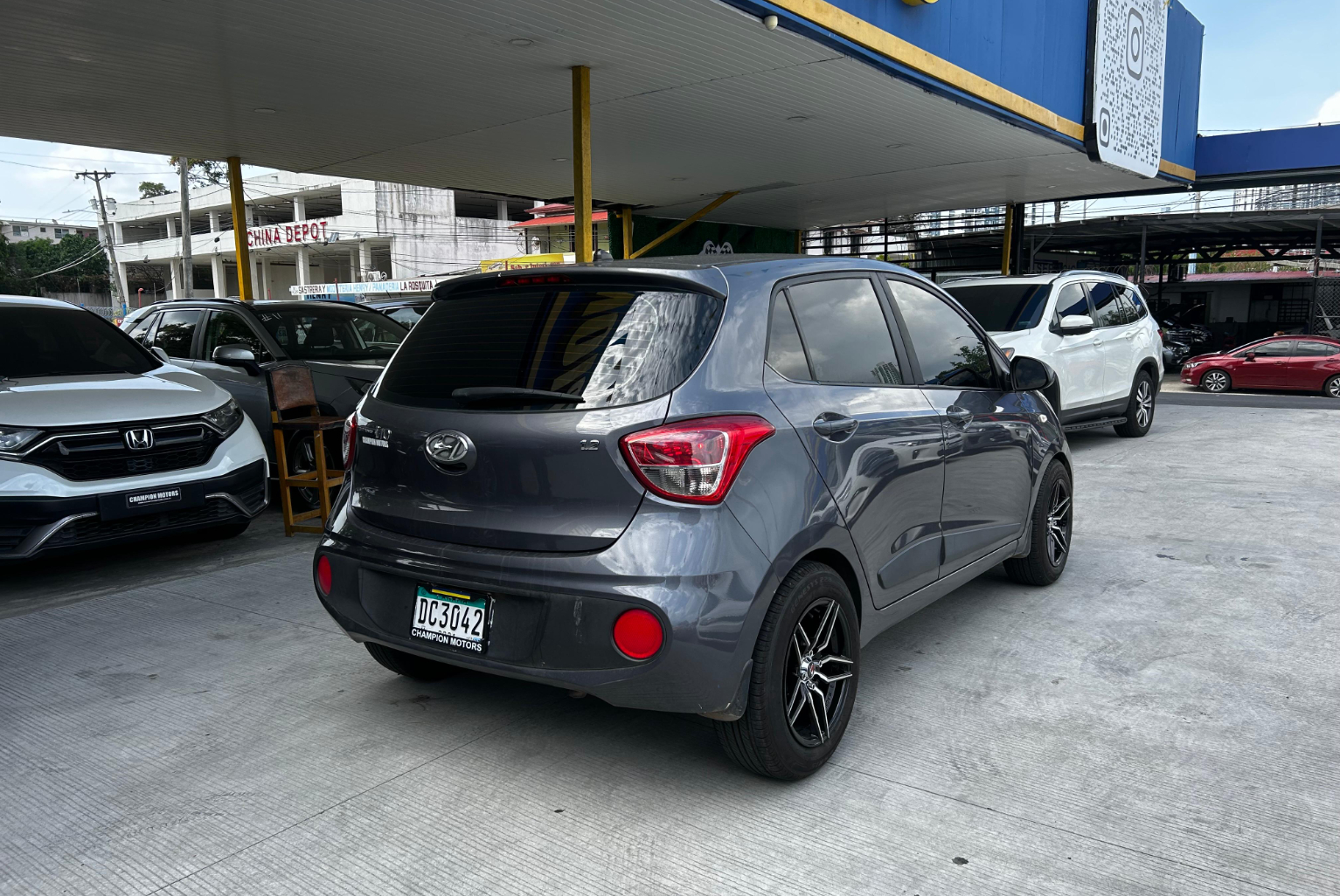 Hyundai Grand i10 2019 Manual color Gris, Imagen #4