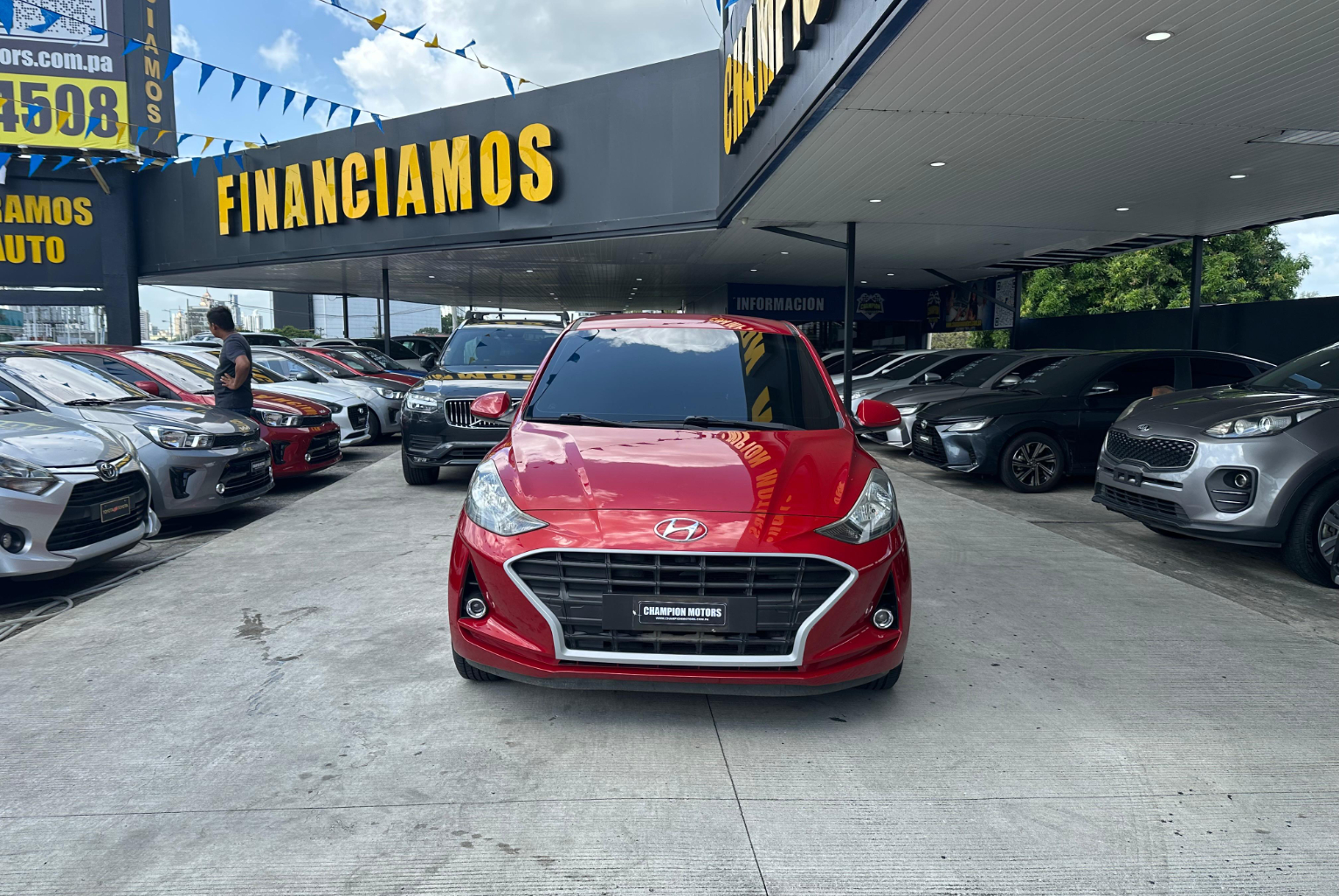 Hyundai Grand i10 2022 Manual color Rojo, Imagen #2