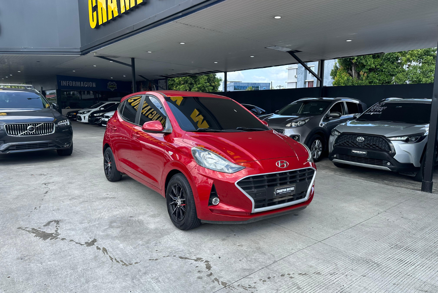 Hyundai Grand i10 2022 Manual color Rojo, Imagen #3