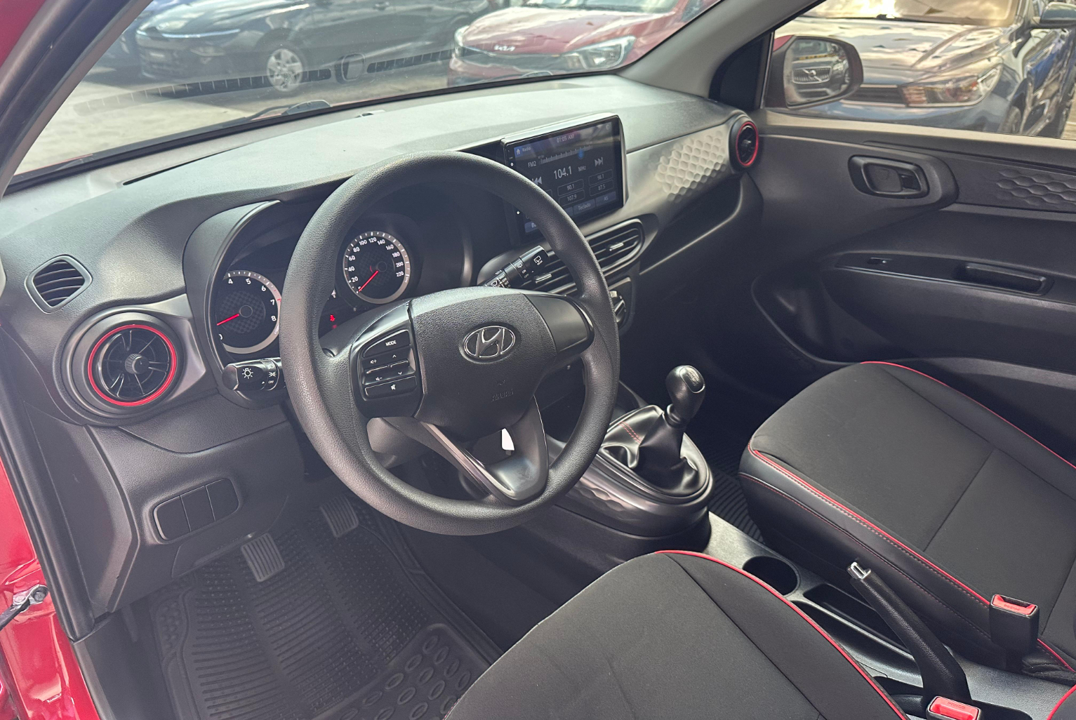 Hyundai Grand i10 2022 Manual color Rojo, Imagen #8