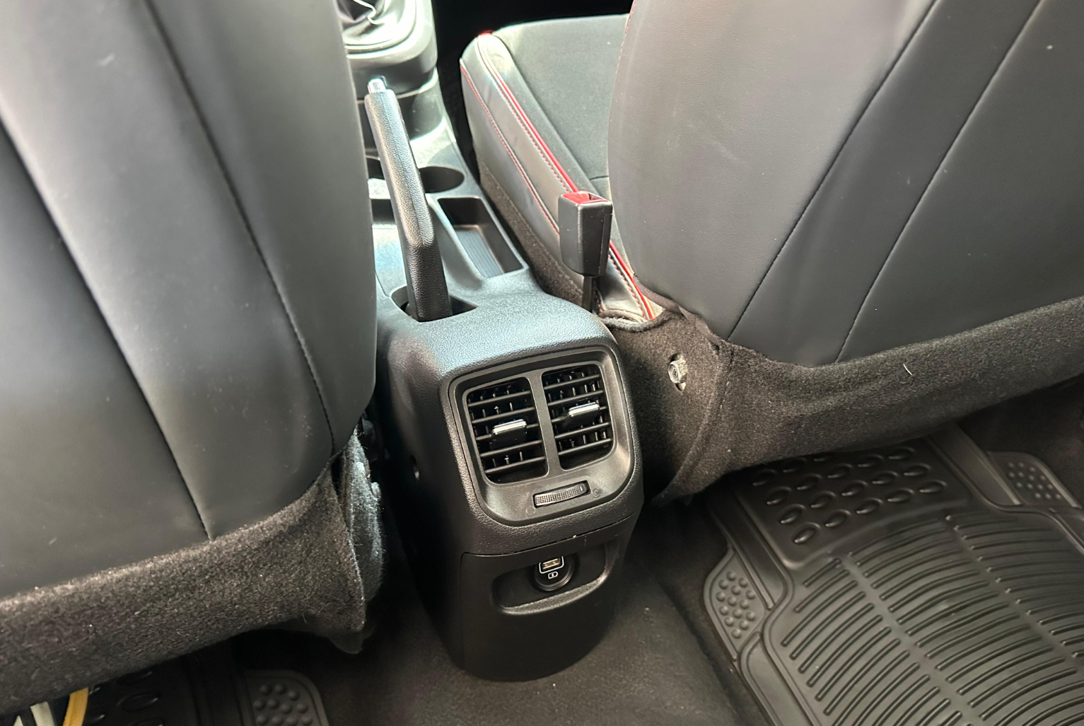 Hyundai Grand i10 2022 Manual color Rojo, Imagen #12