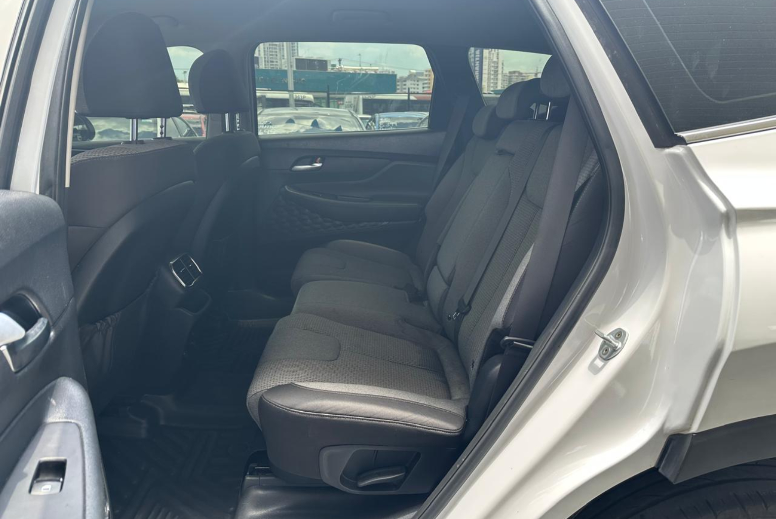 Hyundai Santa Fe 2019 Automático color Blanco, Imagen #11