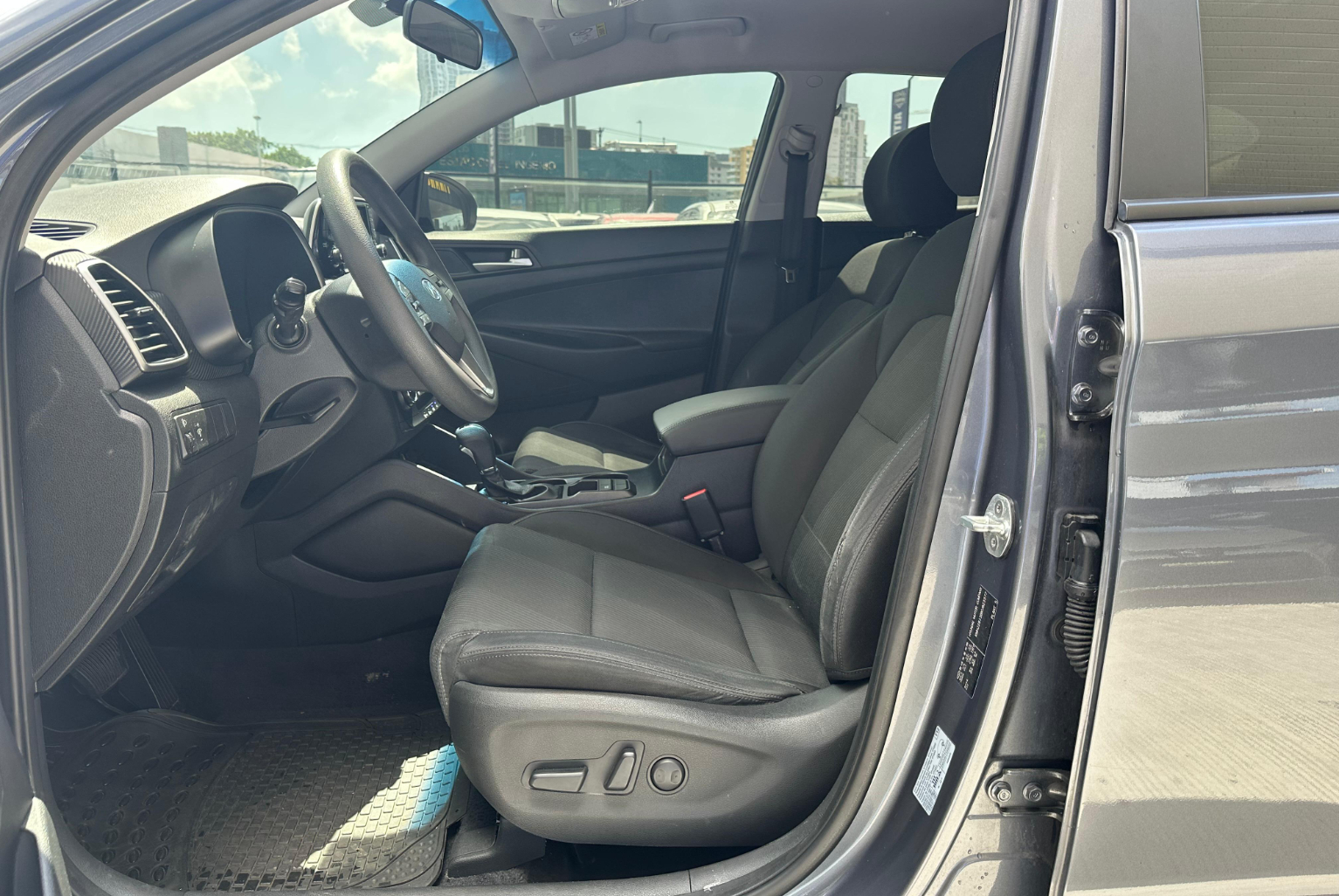 Hyundai Tucson 2019 Automático color Gris, Imagen #8