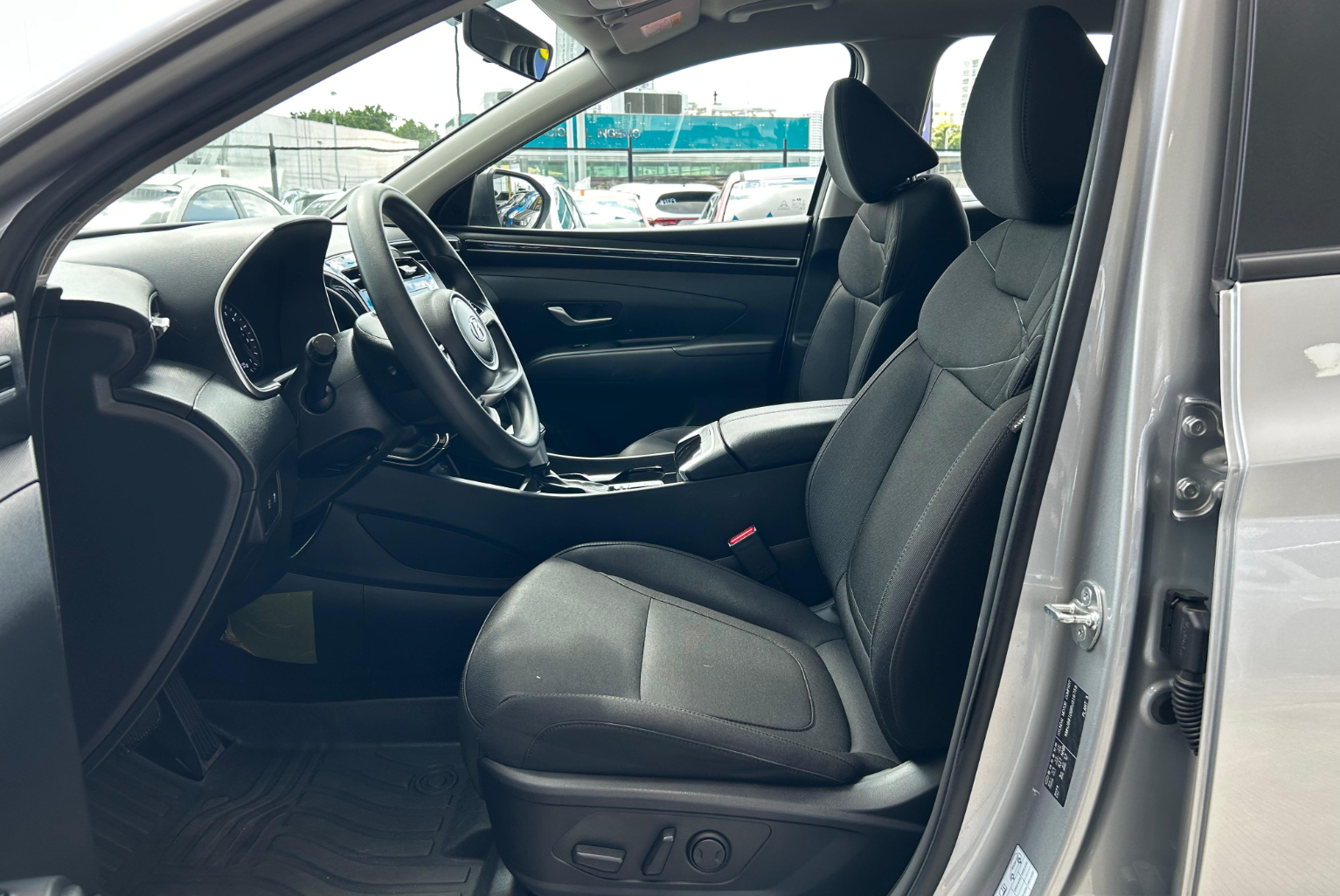 Hyundai Tucson 2024 Automático color Plateado, Imagen #9