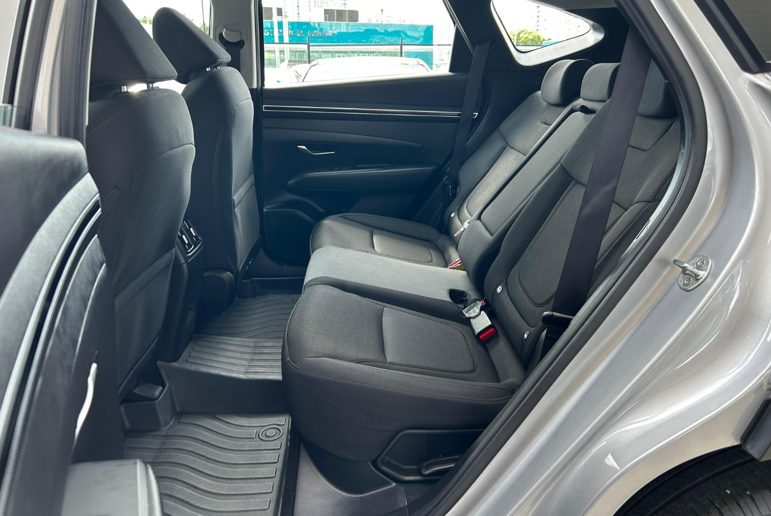 Hyundai Tucson 2024 Automático color Plateado, Imagen #10