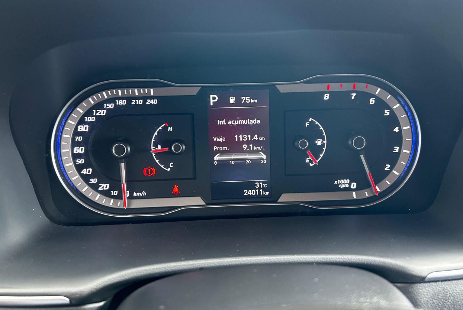 Hyundai Tucson 2024 Automático color Plateado, Imagen #14