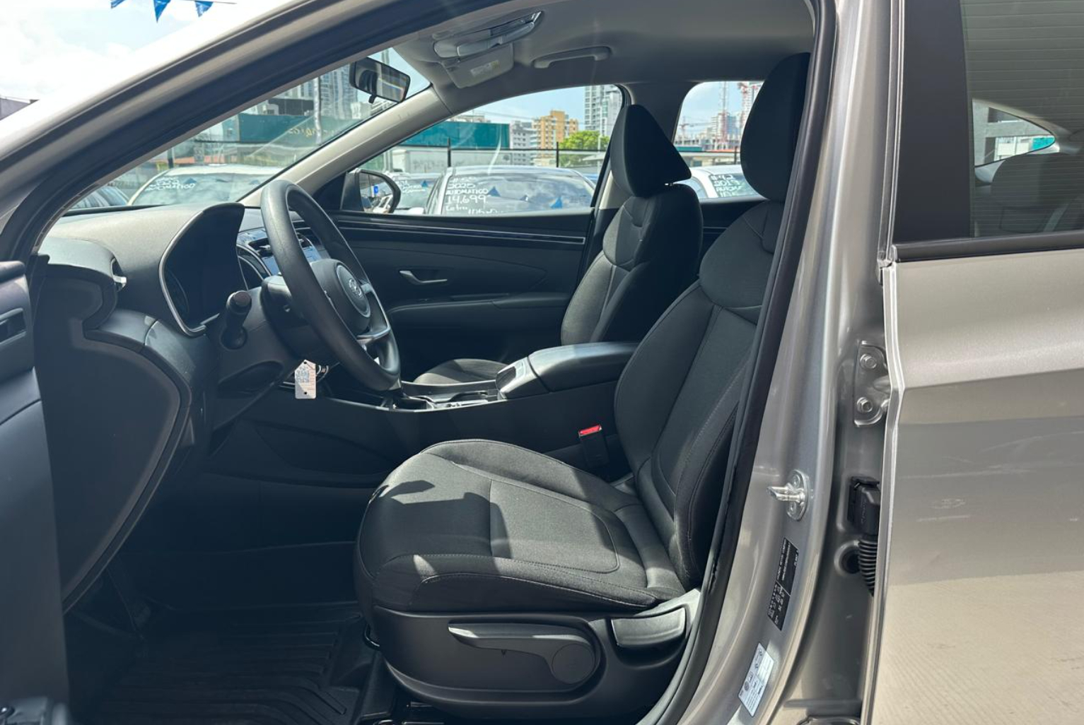 Hyundai Tucson 2024 Automático color Plateado, Imagen #7