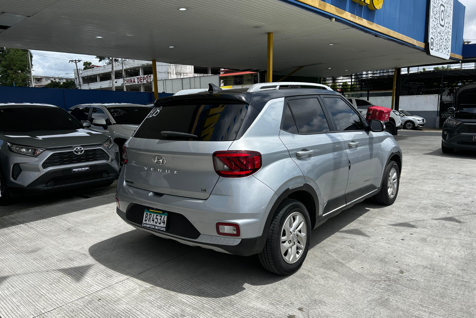 Hyundai Venue 2020 Automático color Plateado, Imagen #4