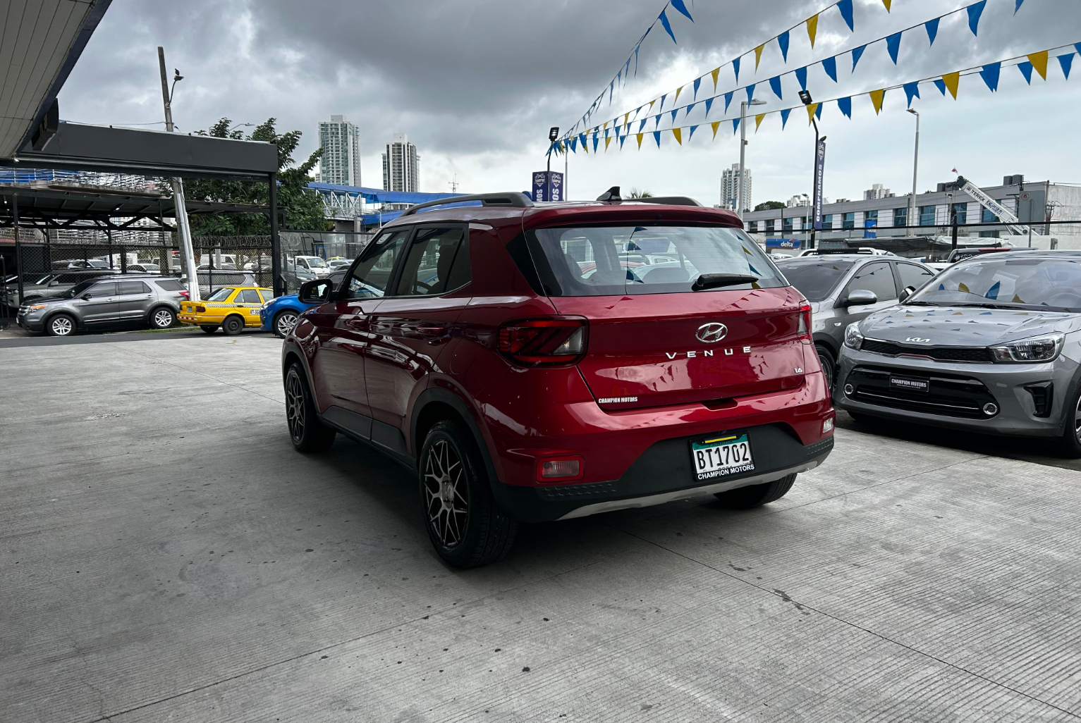 Hyundai Venue 2020 Automático color Rojo, Imagen #6