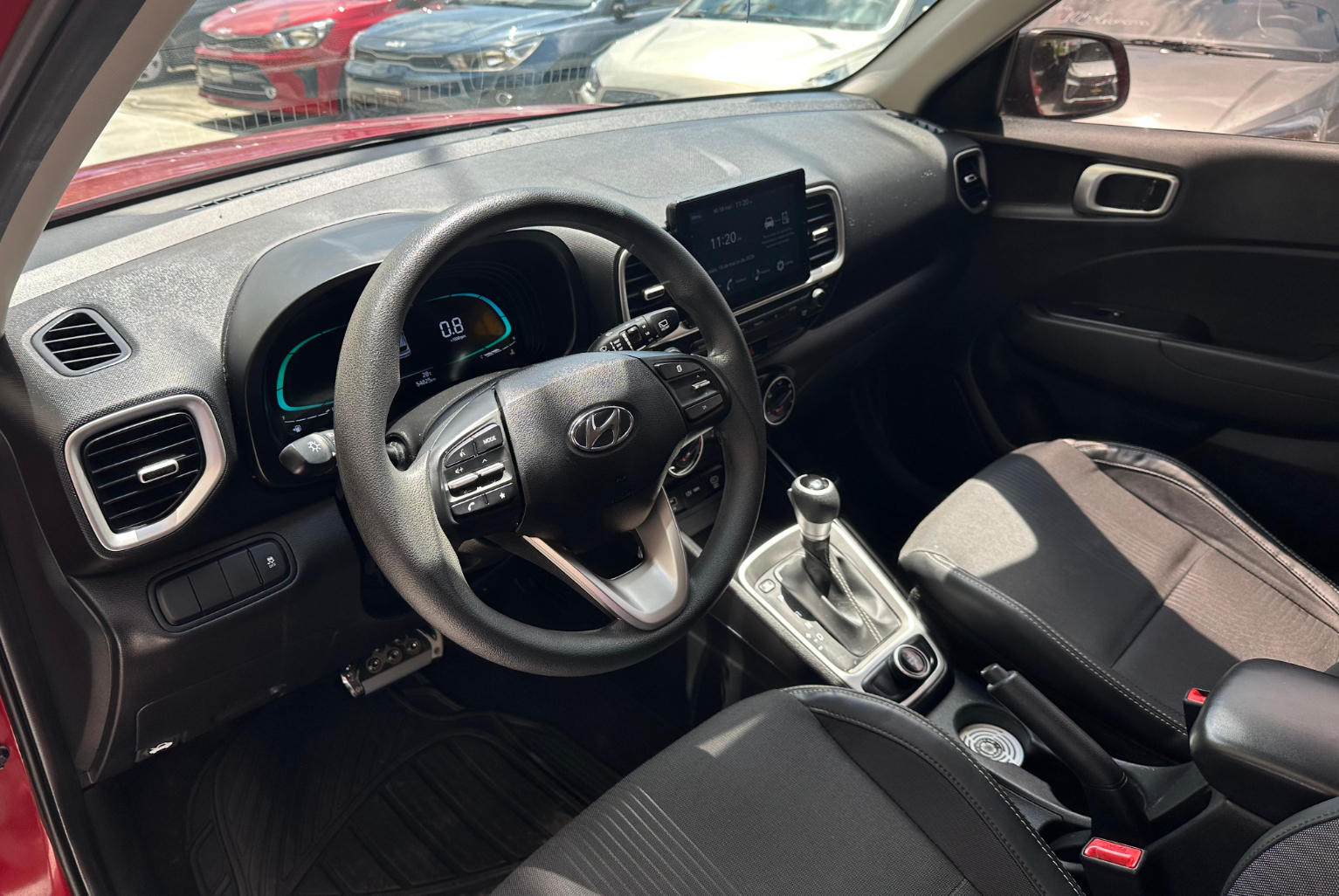 Hyundai Venue 2025 Automático color Rojo, Imagen #7