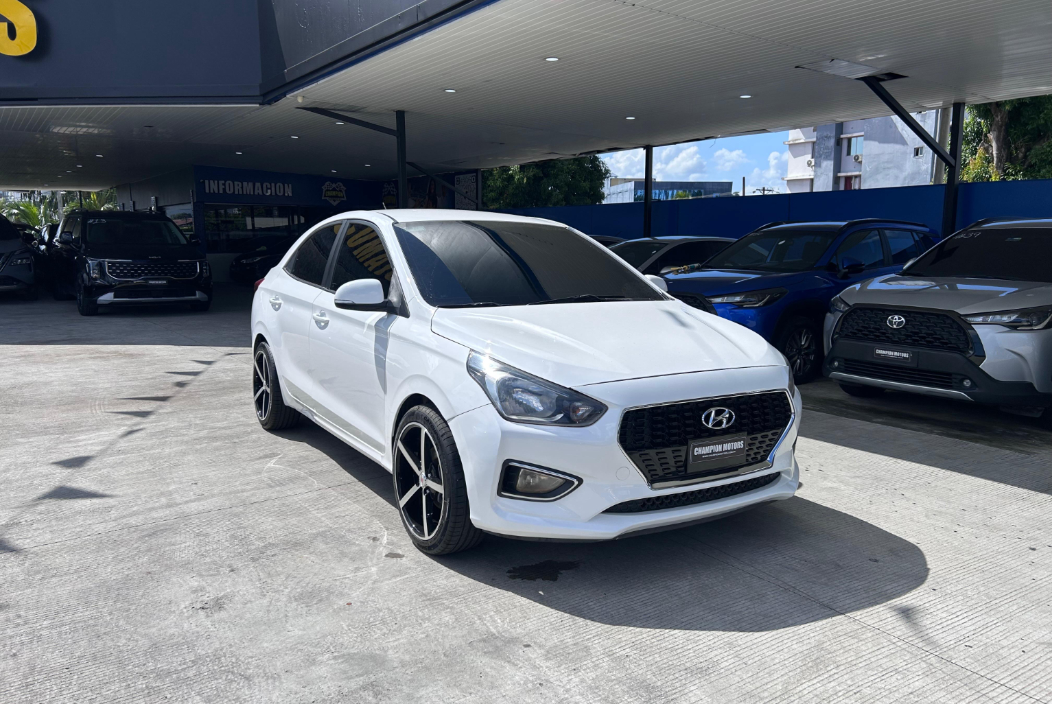 Hyundai Verna 2020 Manual color Blanco, Imagen #3