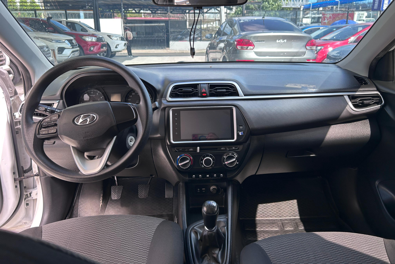 Hyundai Verna 2020 Manual color Blanco, Imagen #10