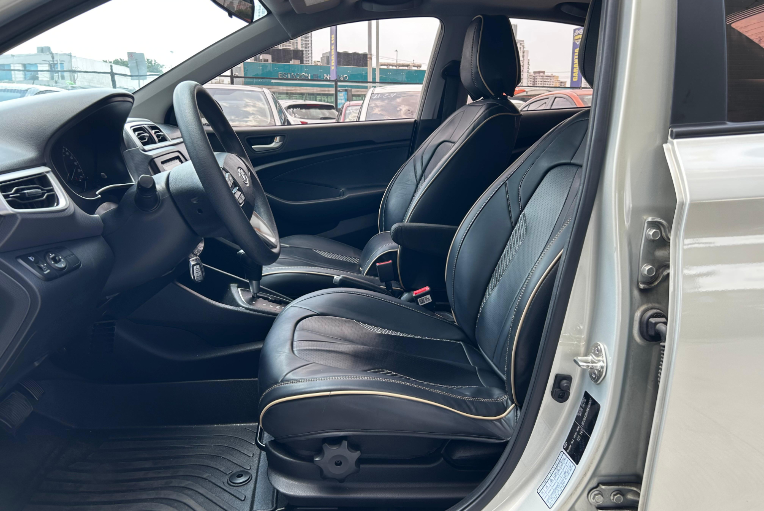 Hyundai Verna 2022 Automático color Beige, Imagen #9