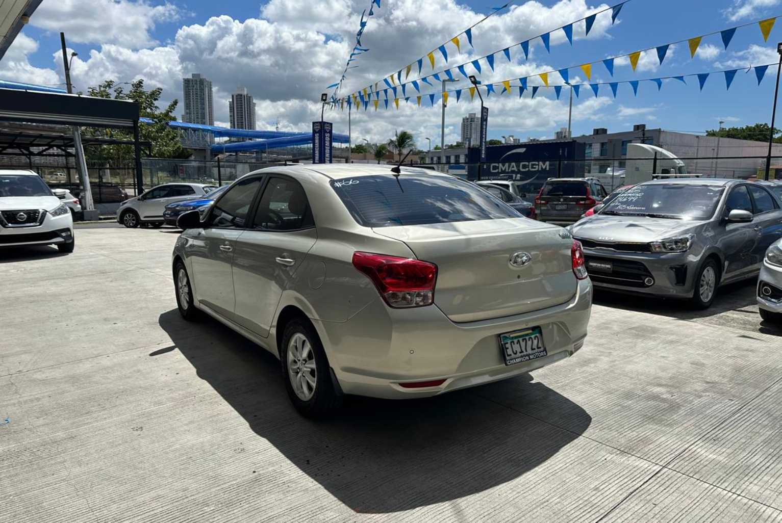 Hyundai Verna 2022 Automático color Verde, Imagen #6