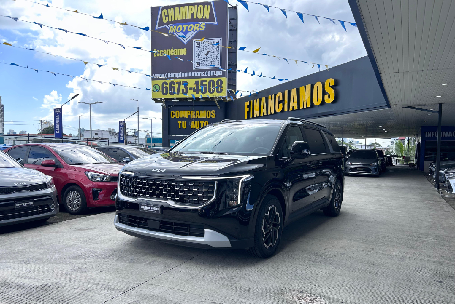 Kia Carnival 2025 Automático color Negro, Imagen #1