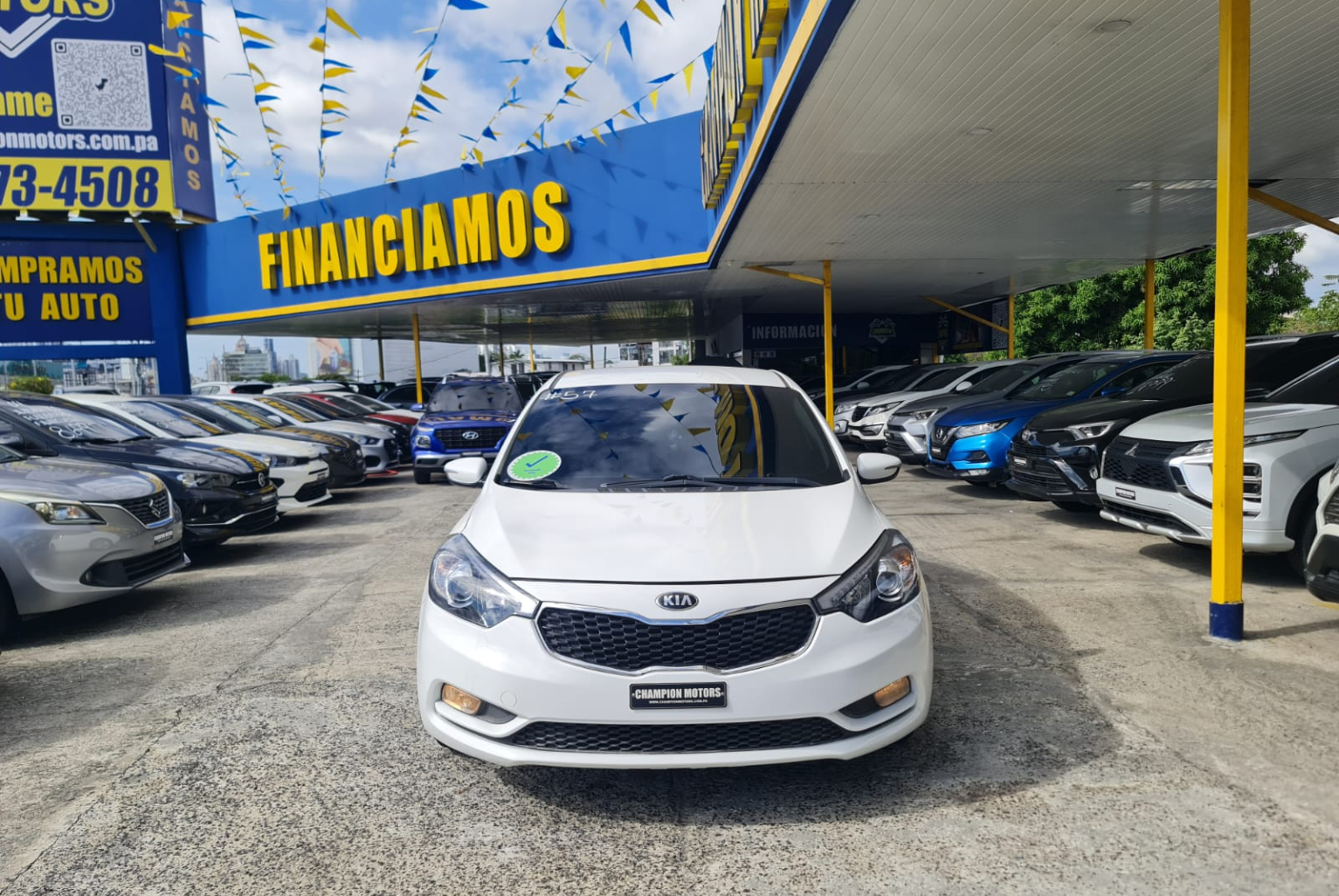 Kia Cerato 2015 Automático color Blanco, Imagen #2