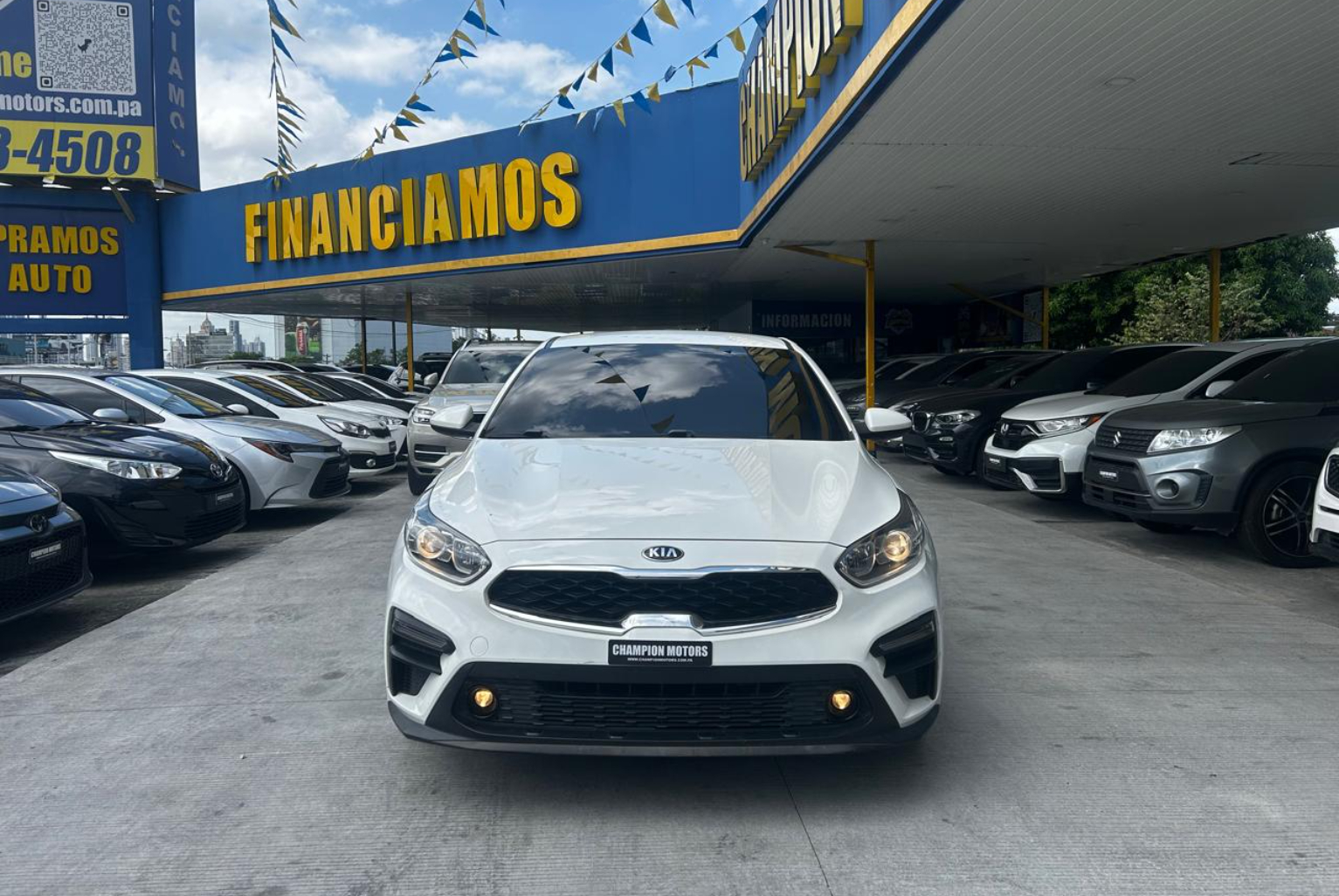 Kia Cerato 2020 Automático color Blanco, Imagen #2