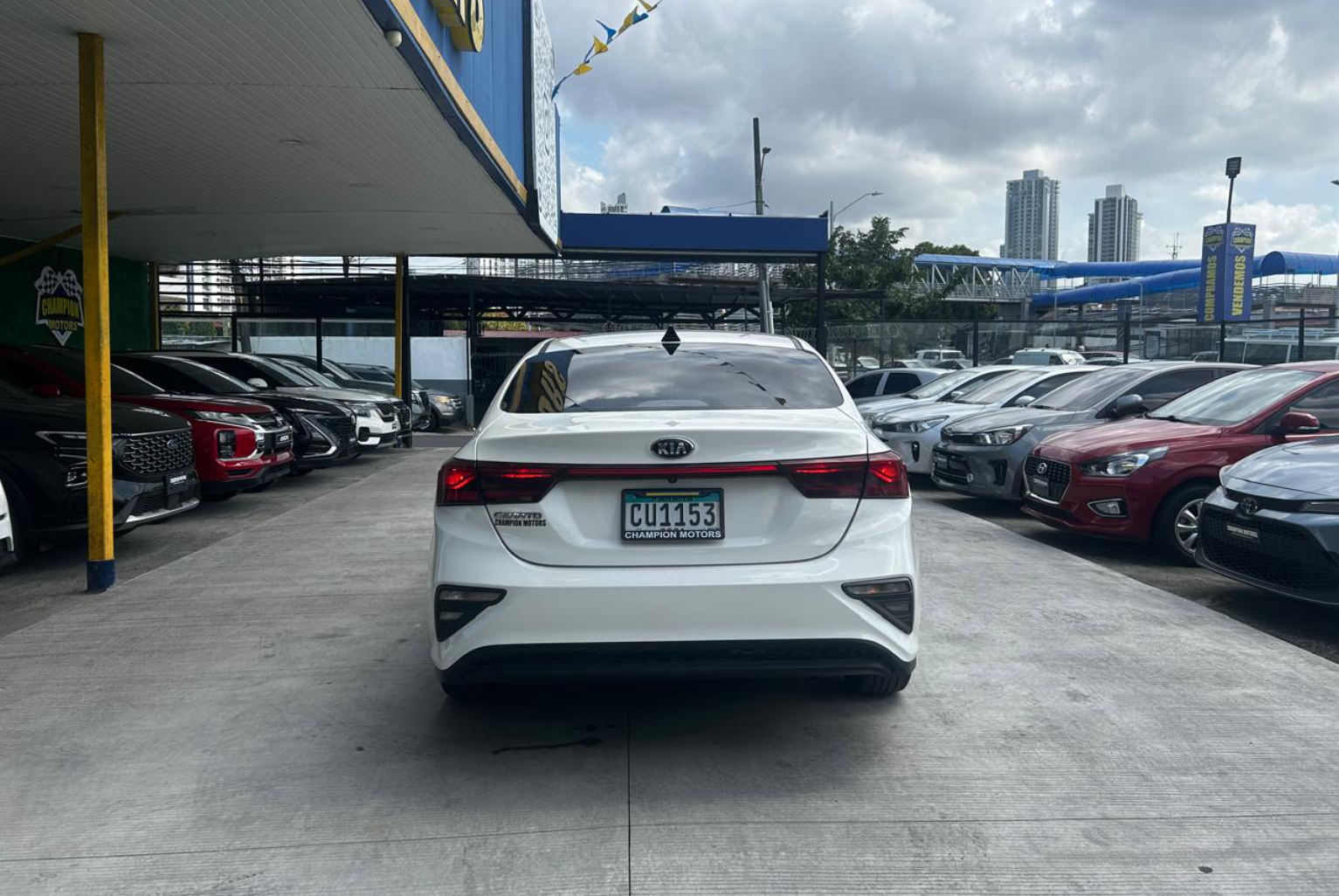 Kia Cerato 2020 Automático color Blanco, Imagen #5