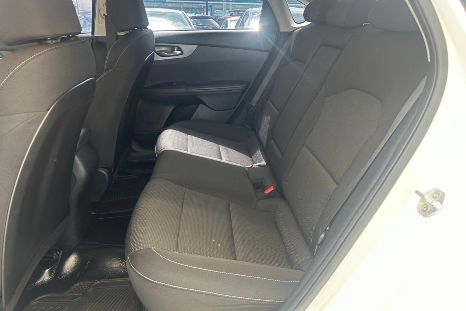 Kia Cerato 2020 Automático color Blanco, Imagen #10