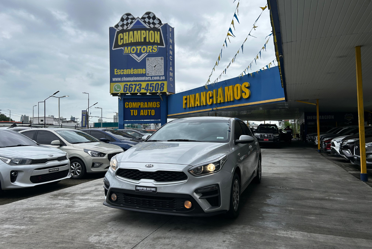 Kia Cerato 2020 Automático color Plateado, Imagen #1