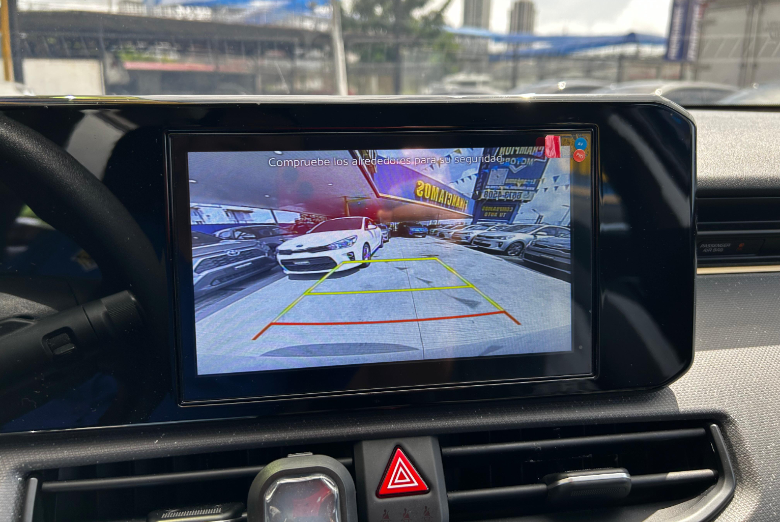 Kia K3 2025 Automático color Azul, Imagen #11