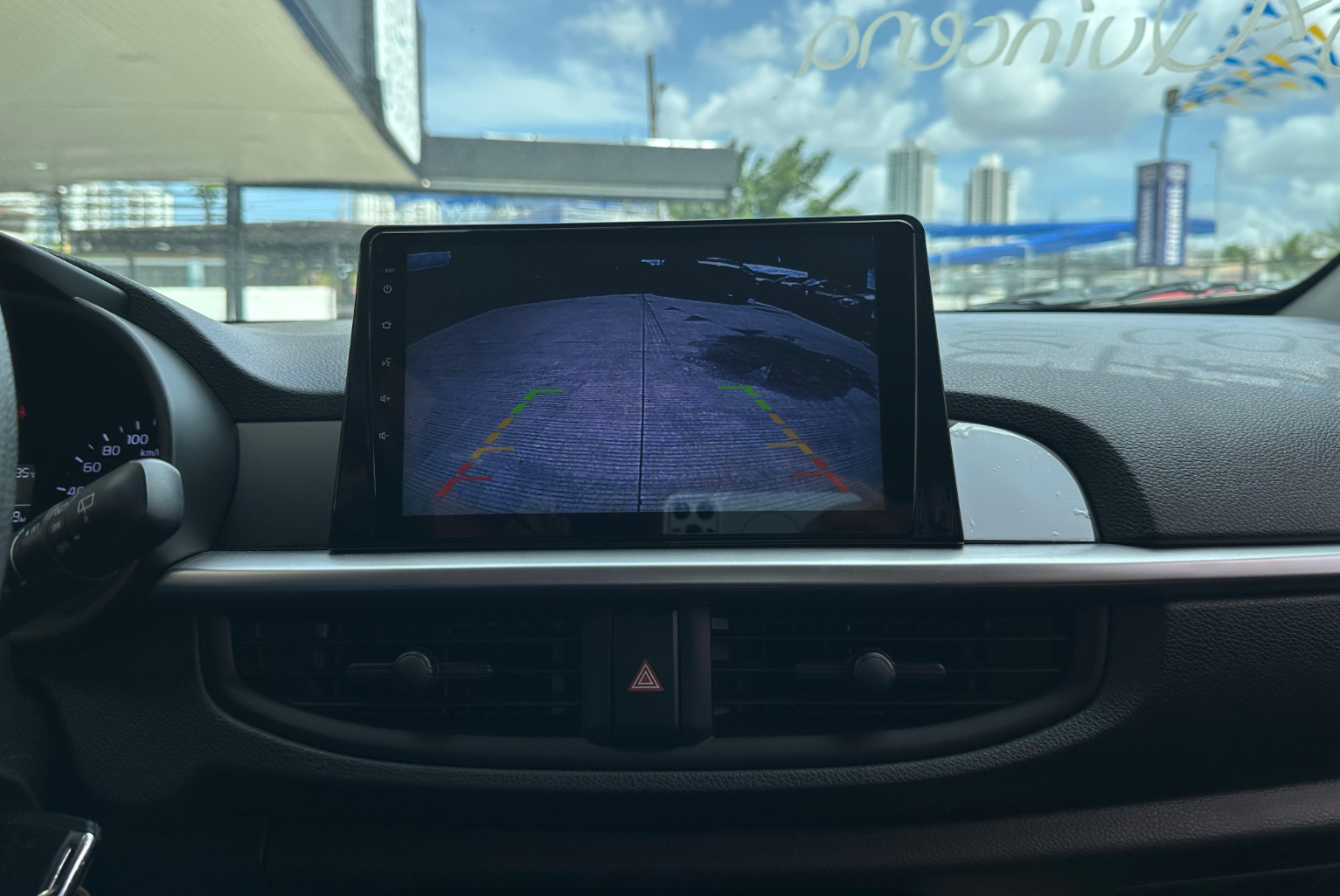 Kia Picanto 2023 Automático color Gris, Imagen #13