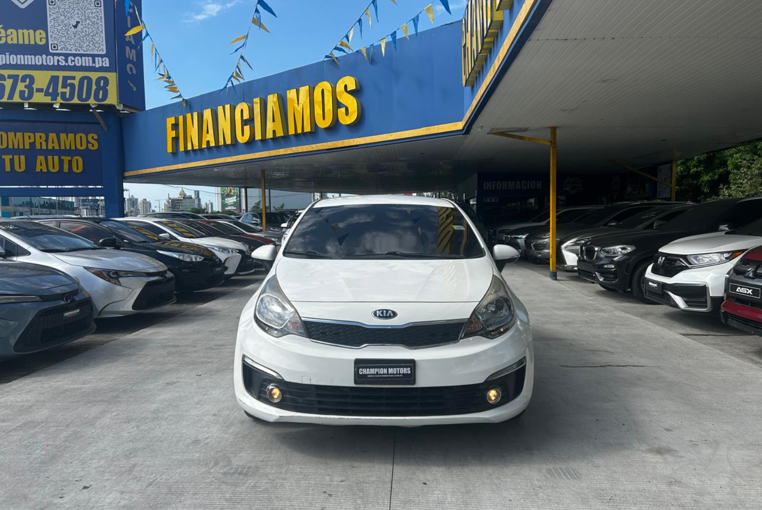 Kia Rio 2018 Automático color Blanco, Imagen #2