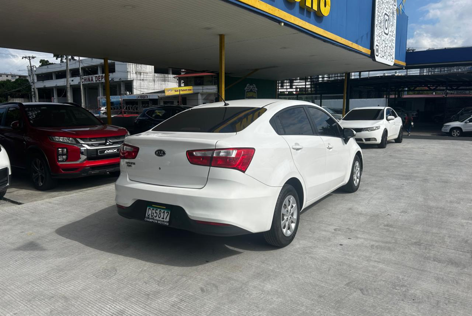 Kia Rio 2018 Automático color Blanco, Imagen #4