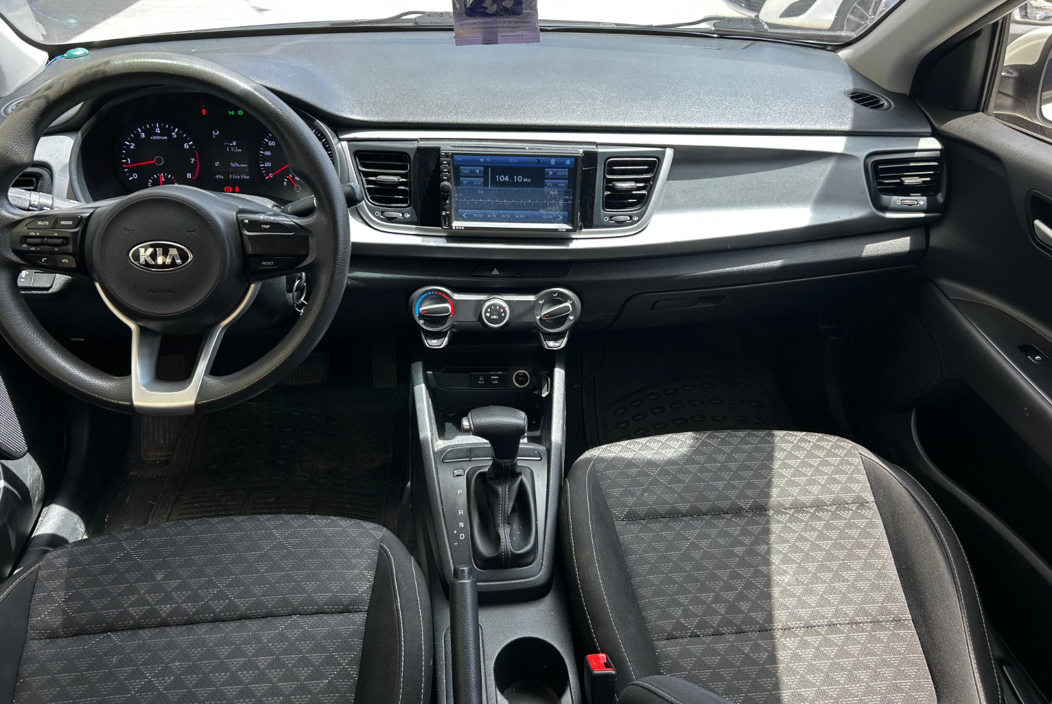Kia Rio 2020 Automático color Blanco, Imagen #8