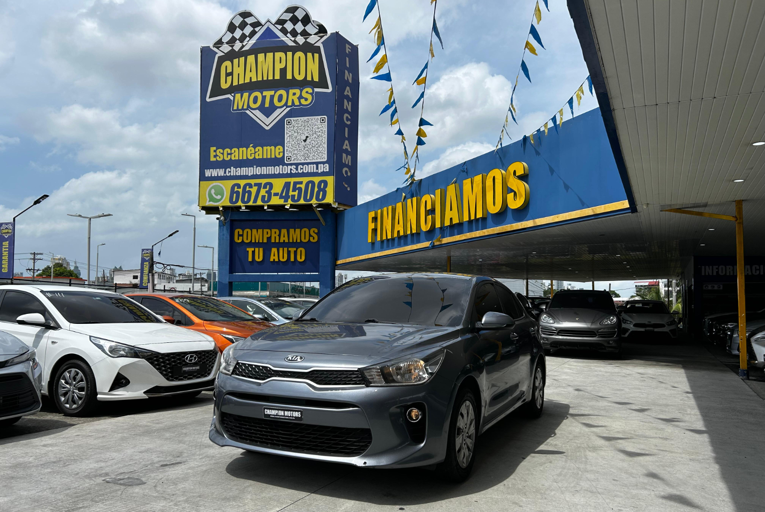 Kia Rio 2020 Automático color Gris, Imagen #1