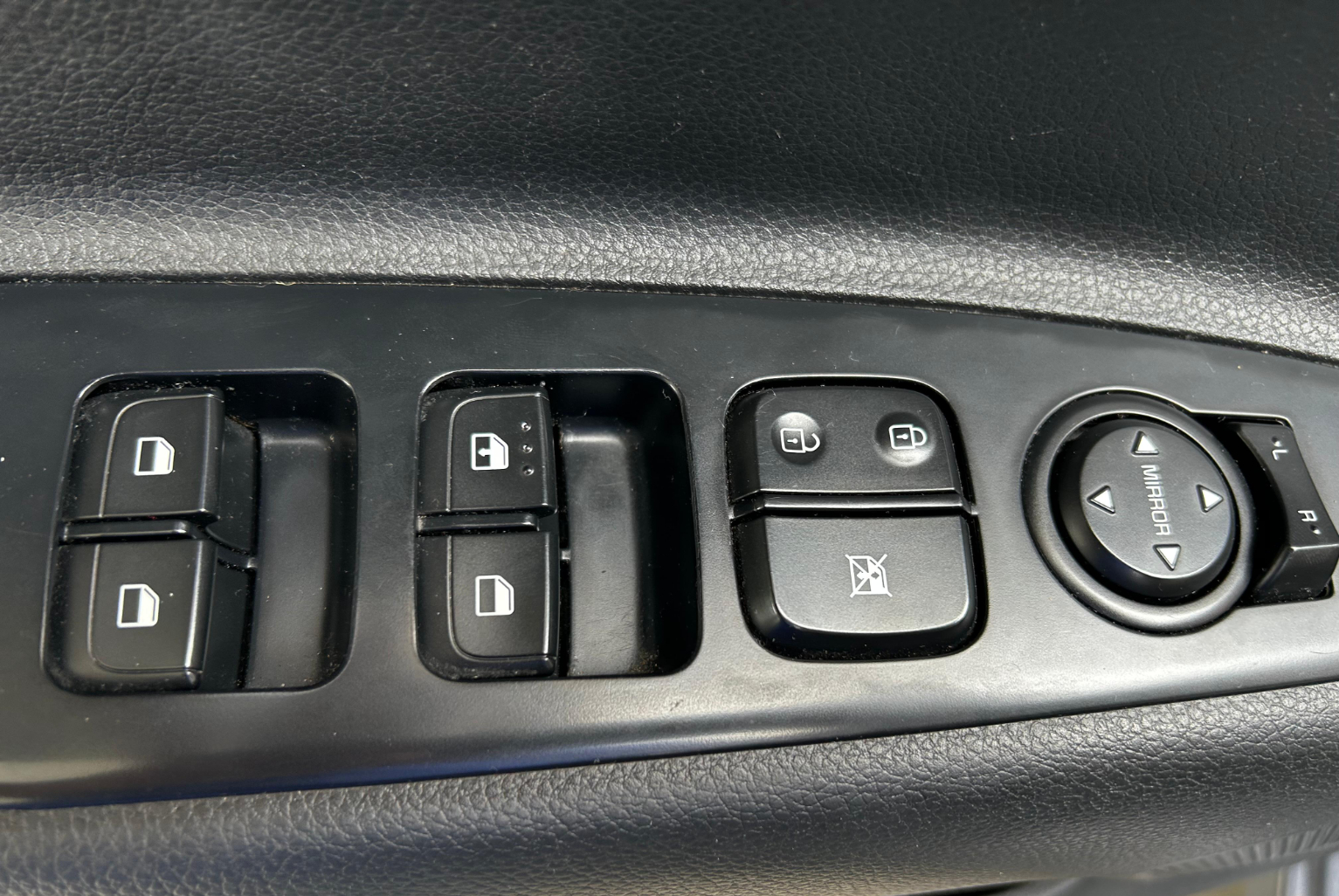 Kia Rio 2020 Automático color Gris, Imagen #11