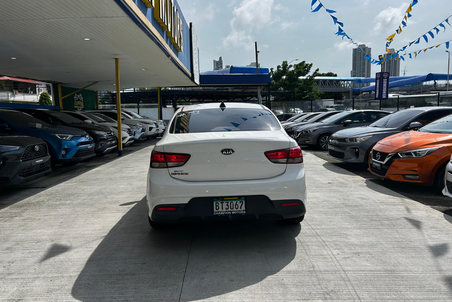 Kia Rio 2020 Automático color Blanco, Imagen #5