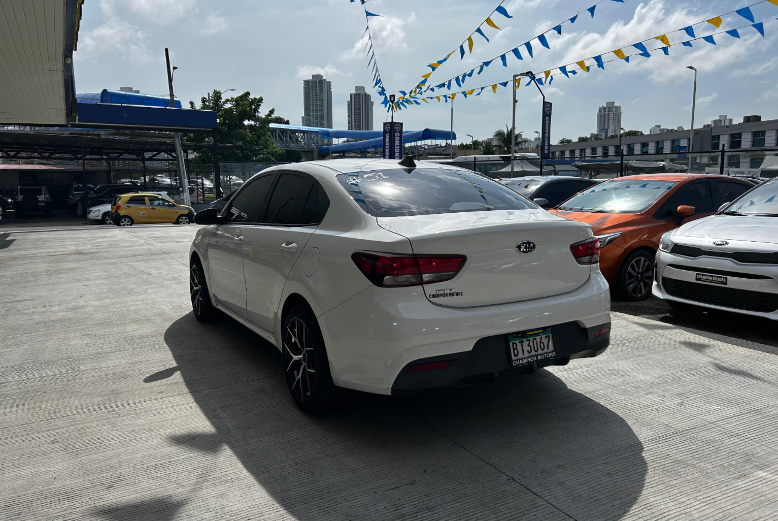 Kia Rio 2020 Automático color Blanco, Imagen #6